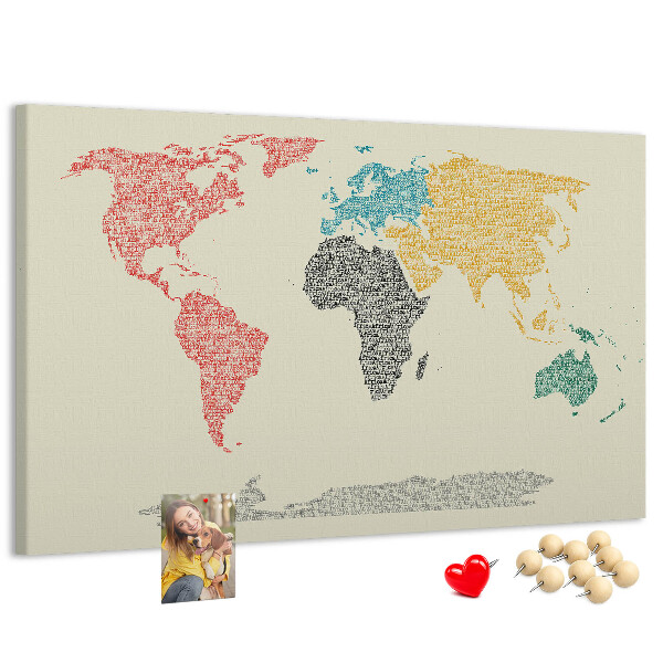 Wereldkaart prikbord met een ontwerp in woorden en kleuren