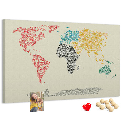 Wereldkaart prikbord met een ontwerp in woorden en kleuren