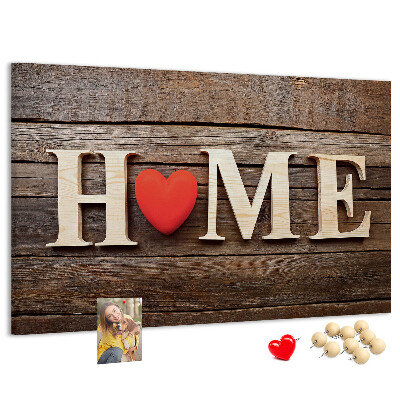 Kurk prikbord houten letters met een hart op de achtergrond