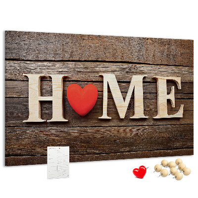 Kurk prikbord houten letters met een hart op de achtergrond