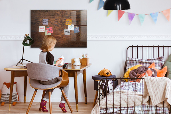 Decoratief glazen wandbord beschrijfbaar en magnetisch Een knusse ruimte om je herinneringen tentoon te stellen.