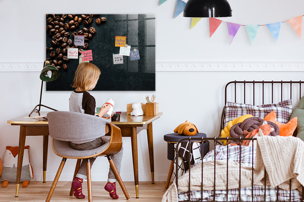 Decoratief glazen wandbord beschrijfbaar en magnetisch Koffie en herinneringen op één plek.
