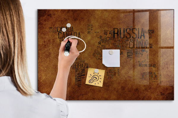 Decoratief glazen wandbord beschrijfbaar en magnetisch Een wereldkaart met persoonlijke herinneringen.