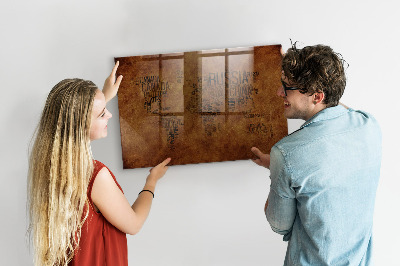 Decoratief glazen wandbord beschrijfbaar en magnetisch Een wereldkaart met persoonlijke herinneringen.