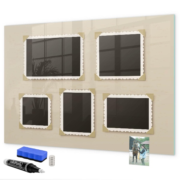 Decoratief glazen wandbord beschrijfbaar en magnetisch Een creatieve ruimte voor het creëren van mooie familieherinneringen.