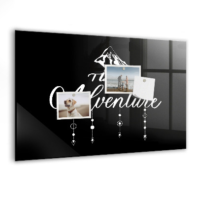 Decoratief glazen wandbord beschrijfbaar en magnetisch Een stijlvol bord om herinneringen op te presenteren.
