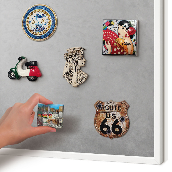 Magnetisch bord van metaal in een witte lijst Zilveren mist