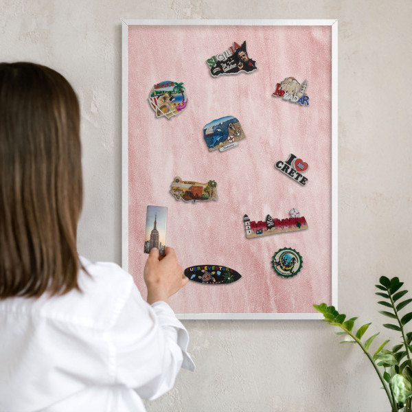 Magnetisch bord voor de muur met witte lijst Roze textuur