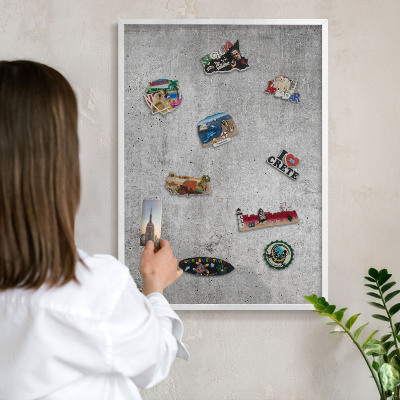 Magnetisch bord van metaal in een witte lijst Concrete minimalisme