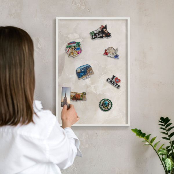 Magnetisch bord van metaal in een witte lijst Beige marmer