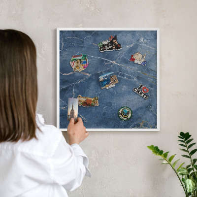 Magnetisch bord van metaal in een witte lijst Marmeren elegantie