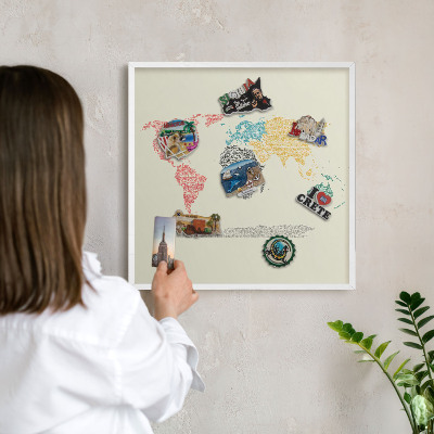 Magnetisch bord voor de muur met witte lijst Wereldkaart