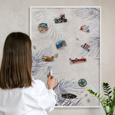 Magnetisch bord van metaal in een witte lijst Bladrijke elegantie