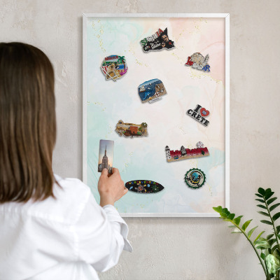 Magnetisch bord van metaal in een witte lijst Pastel elegantie