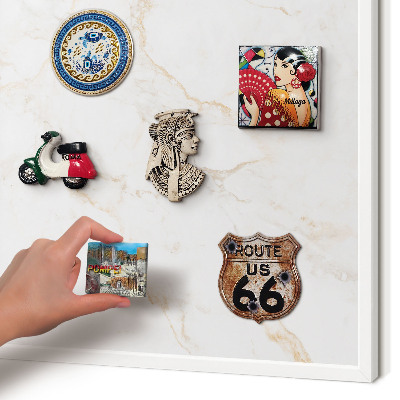 Magnetisch bord van metaal in een witte lijst Marmeren elegantie
