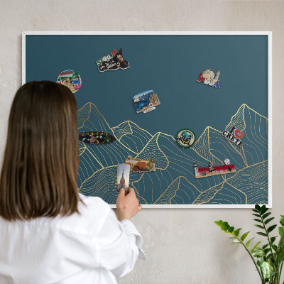 Magnetisch bord voor de muur met witte lijst Bergminimalisme