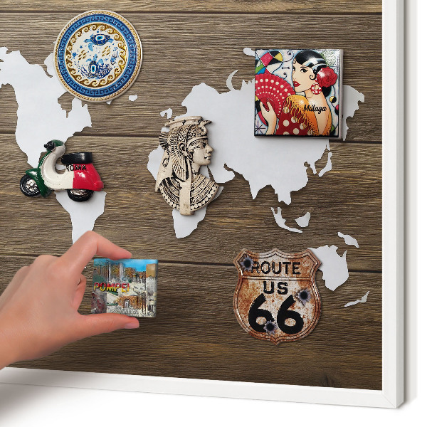 Magnetisch bord van metaal in een witte lijst Houten kaart