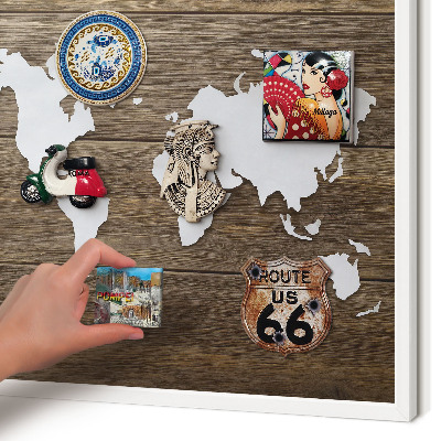 Magnetisch bord van metaal in een witte lijst Houten kaart