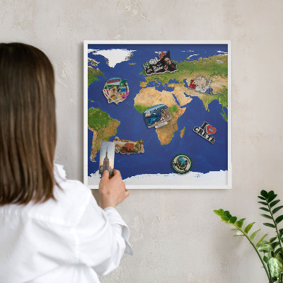 Magnetisch bord voor de muur met witte lijst De wereld in kaart brengen
