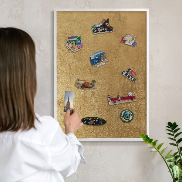 Magnetisch bord voor de muur met witte lijst Gele textuur