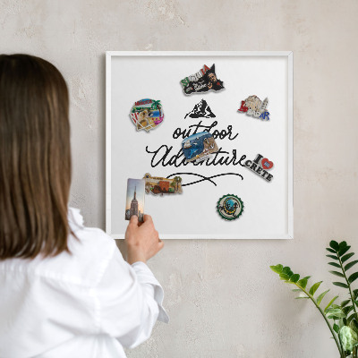 Magnetisch bord van metaal in een witte lijst Bergavontuur