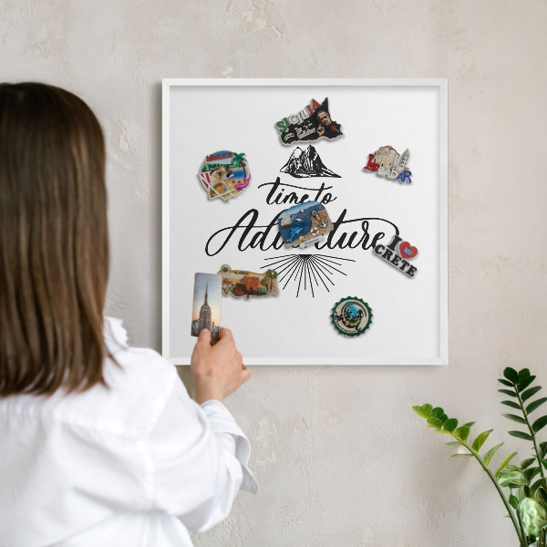 Magnetisch bord van metaal in een witte lijst De ontdekkingsreis
