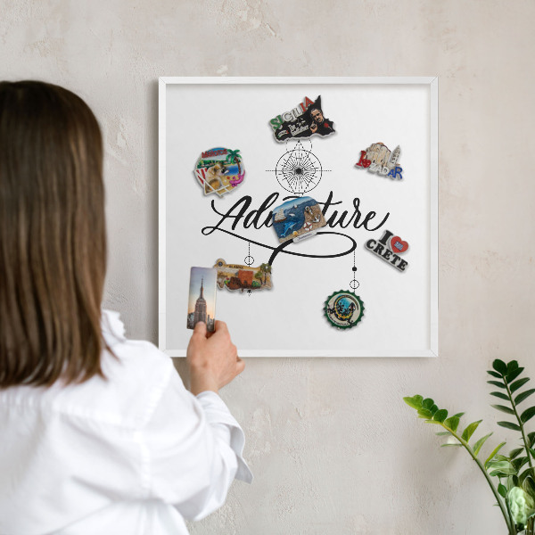 Magnetisch bord van metaal in een witte lijst Typografisch avontuur
