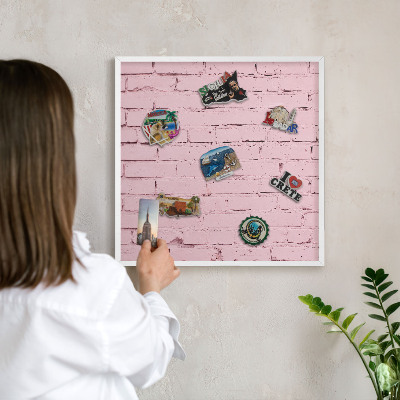Magnetisch bord voor de muur met witte lijst Roze baksteen