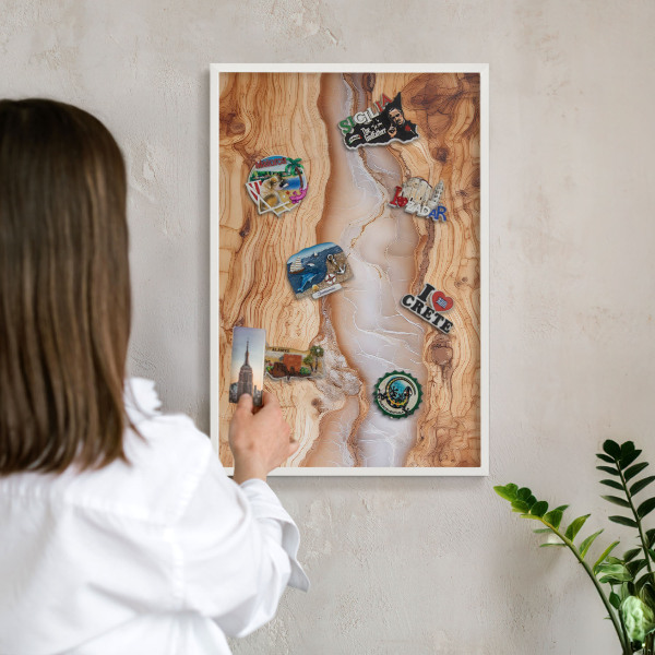 Magnetisch bord voor de muur met witte lijst Houten elegantie