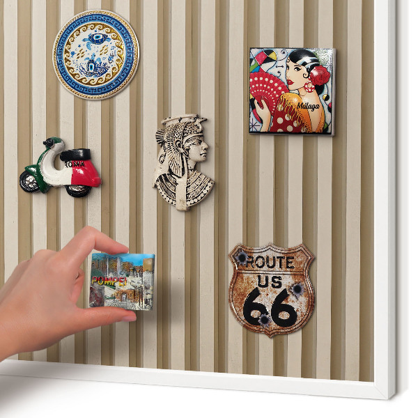 Magnetisch bord voor de muur met witte lijst Houten latten