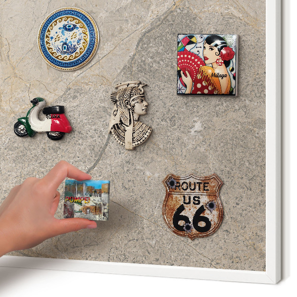 Magnetisch bord van metaal in een witte lijst Beige steen