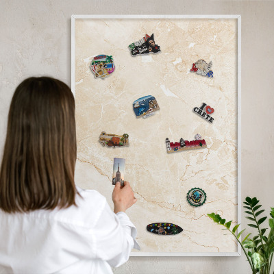 Magnetisch bord voor de muur met witte lijst Delicaat marmer