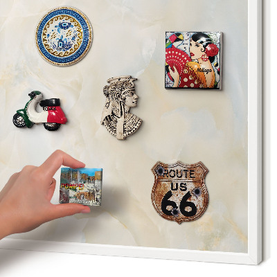 Magnetisch bord van metaal in een witte lijst Subtiele elegantie