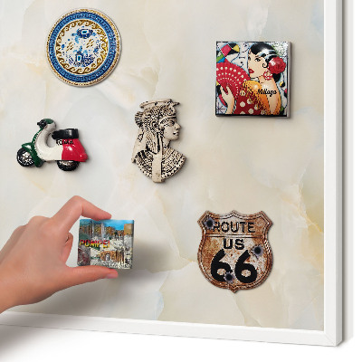 Magnetisch bord van metaal in een witte lijst Subtiele elegantie