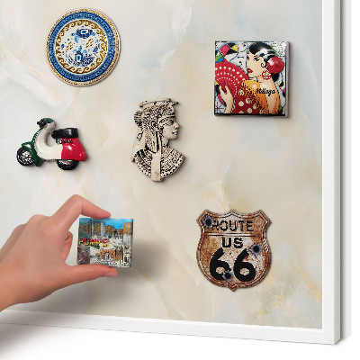 Magnetisch bord van metaal in een witte lijst Subtiele elegantie
