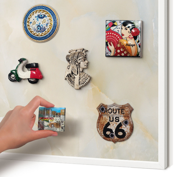 Magnetisch bord van metaal in een witte lijst Subtiele elegantie