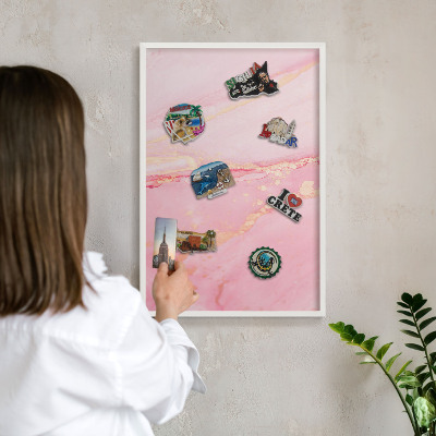 Magnetisch bord voor de muur met witte lijst Roze elegantie