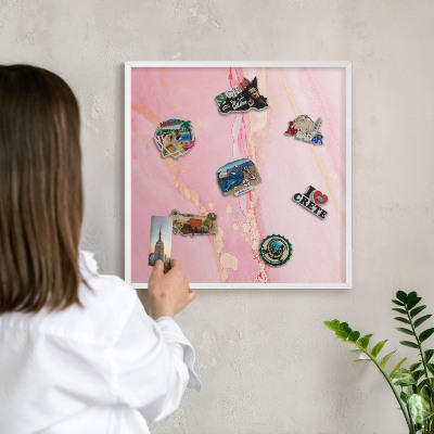Magnetisch bord voor de muur met witte lijst Roze elegantie