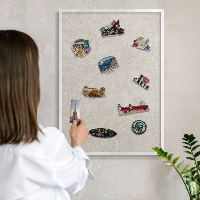 Magnetisch bord van metaal in een witte lijst Natuurlijke elegantie