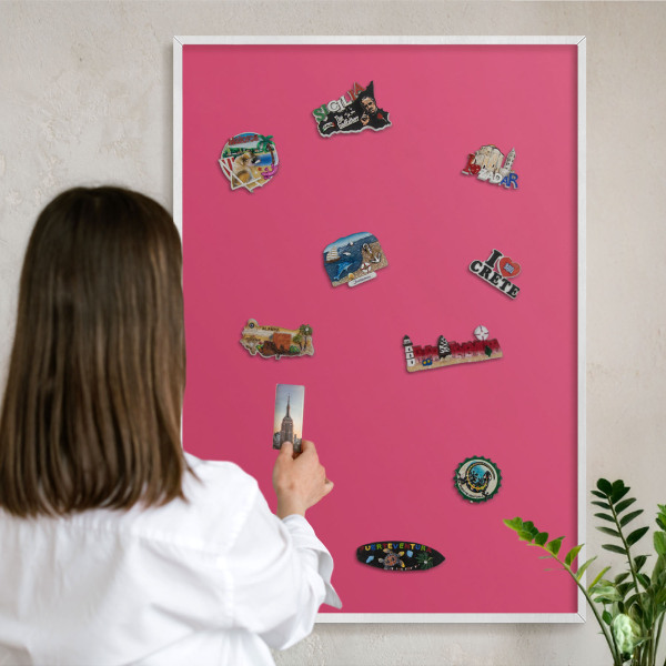 Magnetisch bord voor de muur met witte lijst Energie roze
