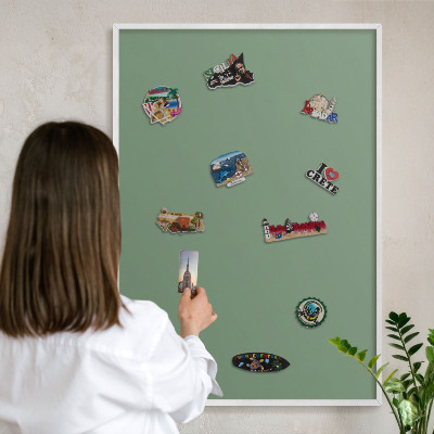 Magnetisch bord voor de muur met witte lijst Gedempt groen