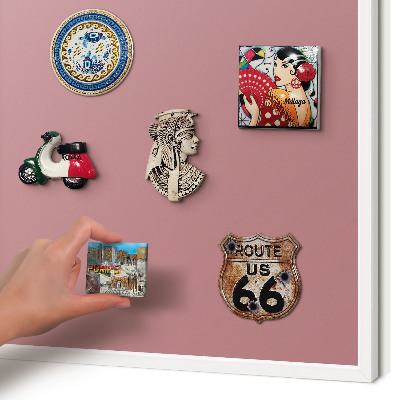 Magnetisch bord van metaal in een witte lijst Oudroze