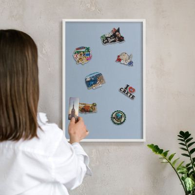 Magnetisch bord voor de muur met witte lijst Pastelblauw