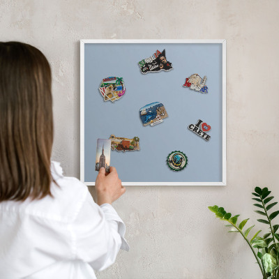 Magnetisch bord voor de muur met witte lijst Pastelblauw