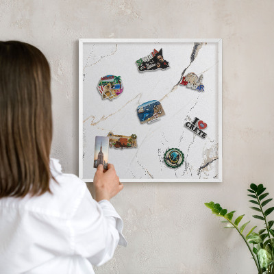Magnetisch bord voor de muur met witte lijst Moderne elegantie