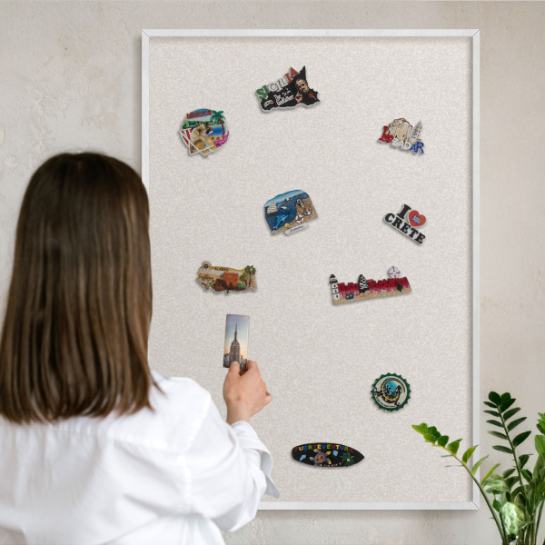 Magnetisch bord voor de muur met witte lijst Romige textuur
