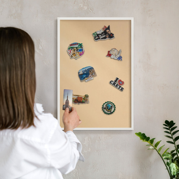 Magnetisch bord van metaal in een witte lijst Romige Harmonie
