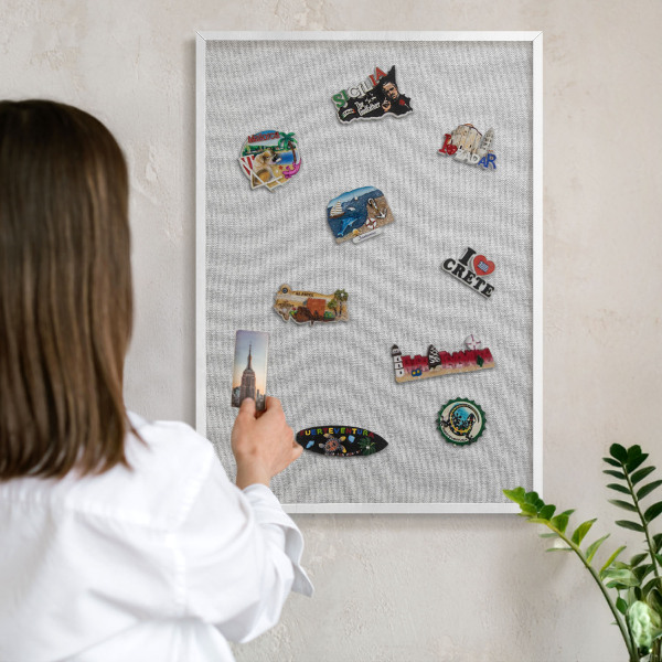 Magnetisch bord voor de muur met witte lijst Subtiele elegantie