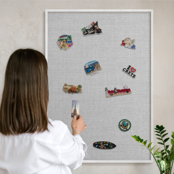 Magnetisch bord voor de muur met witte lijst Subtiele elegantie