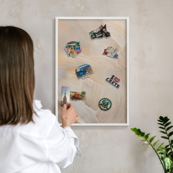 Magnetisch bord van metaal in een witte lijst Elegante abstractie